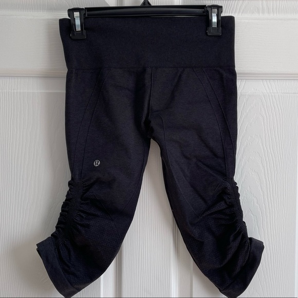 Lululemon In The Flow Crop Heathered Deep Coal - Picture 4 of 6